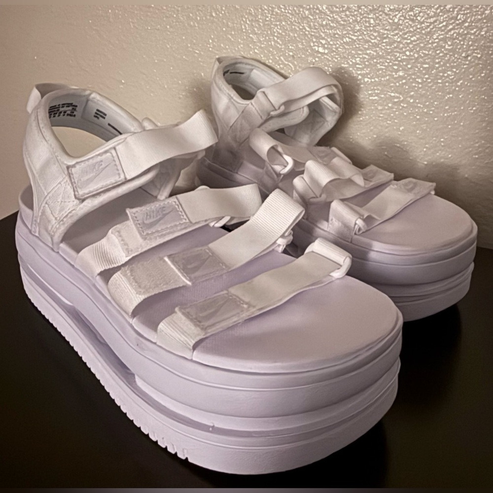 Nike Icon Classic Platform Sandals White Pure Platinum Size 10 | Chunky Strappy - Picture 2 of 8